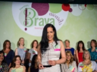 Receiving the 2013 Smart CEO Brava Award